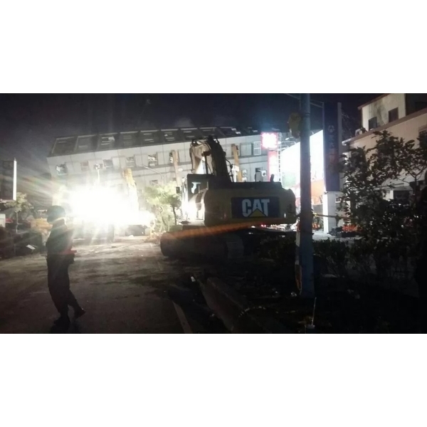 台南維冠金龍大樓倒塌救災-大樓拆除