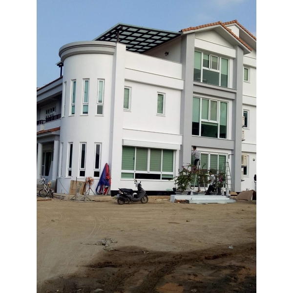 南投縣埔里鎮-别墅-岳進興金屬門窗有限公司