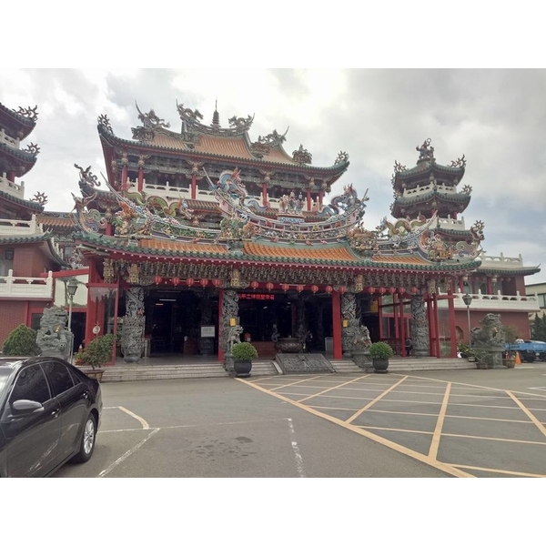 龍潭.南天宮-透氣防颱捲門窗-岳進興金屬門窗有限公司