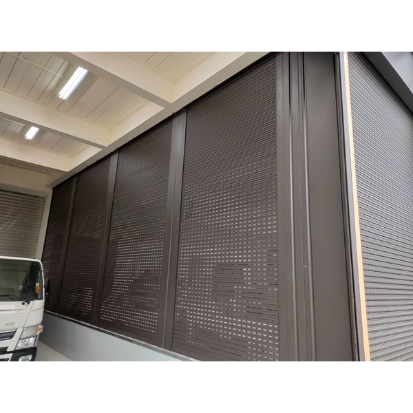 YC-40B透氣防颱捲門窗-岳進興金屬門窗有限公司