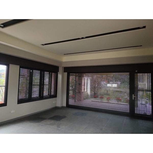 YC-40B透氣防颱捲門窗-岳進興金屬門窗有限公司