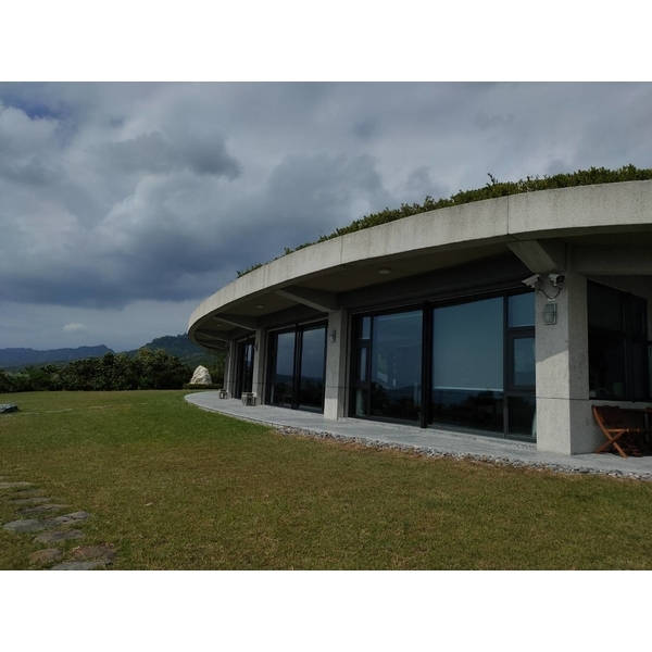 YC-40B透氣防颱捲門窗