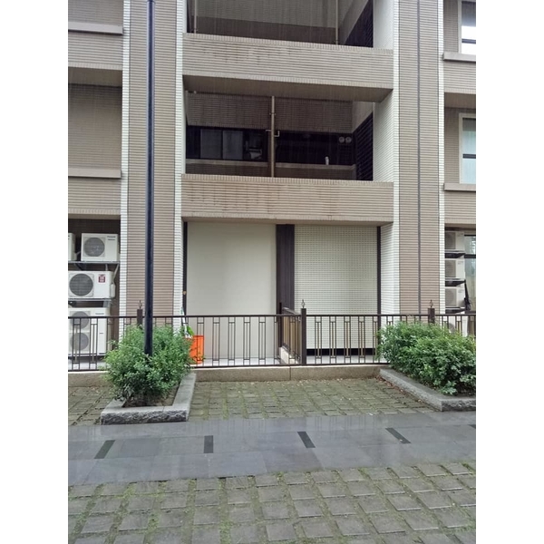 蘆洲希望城市-防颱透氣捲門窗加裝案例,岳進興金屬門窗有限公司