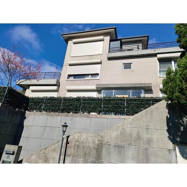 透氣防颱捲門窗-岳進興金屬門窗有限公司