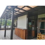 防颱捲門窗(業主為抗強風大雨侵襲，特加裝防颱捲門窗) - 岳進興金屬門窗有限公司