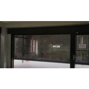 防颱透氣捲門窗