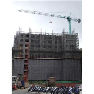 淡水施工電梯及塔式吊車