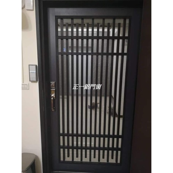 格柵防盜門