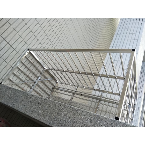 白鐵冷氣架-富祥鋼鋁企業社