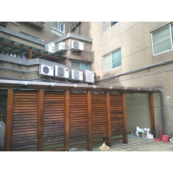 白鐵採光罩-富祥鋼鋁企業社