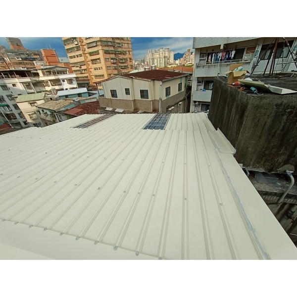 更新屋頂鐵皮-富祥鋼鋁企業社