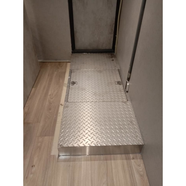 林森北路-店面門.防火門污水池維修蓋-富祥鋼鋁企業社