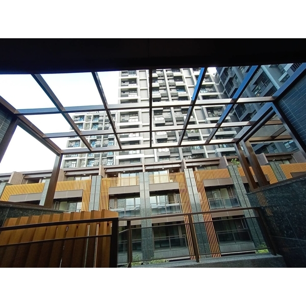 玻璃採光罩-富祥鋼鋁企業社