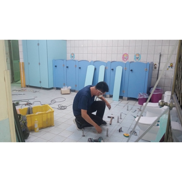 幼兒園廁所搗擺 馬桶修繕更換,順發科技工程行