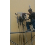 牆壁鑽孔 - 安利工程行