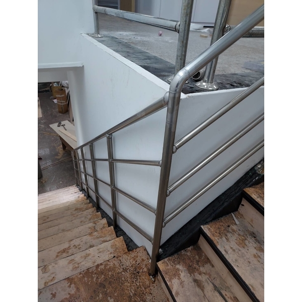 不銹鋼扶手欄杆