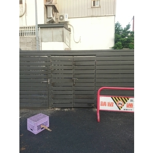 儲藏室（南方松+鐵件骨架）