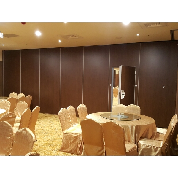 活動隔音牆（萬向活動隔間）,強盛家室內裝修有限公司