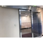 雙扇走單邊自動門 - 極鑫自動門