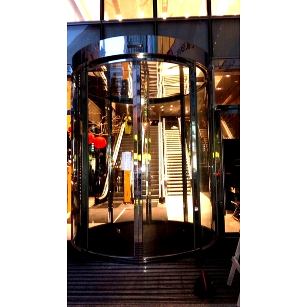 圓弧形雙開自動門