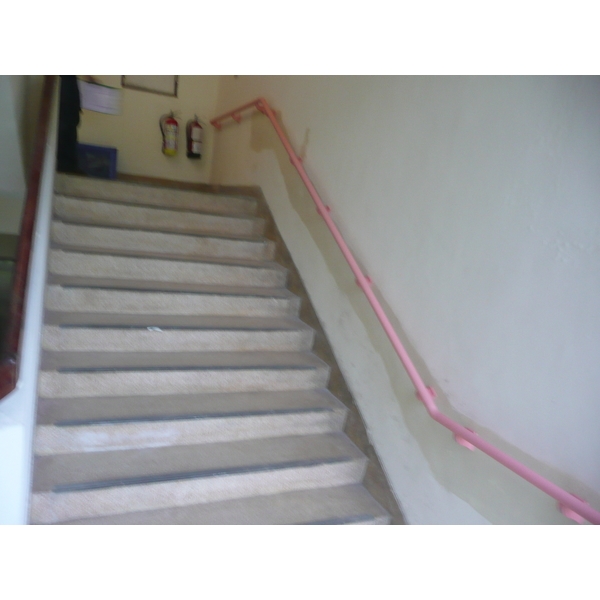 防撞圓型扶手 防撞圓型扶手,漣贏企業有限公司