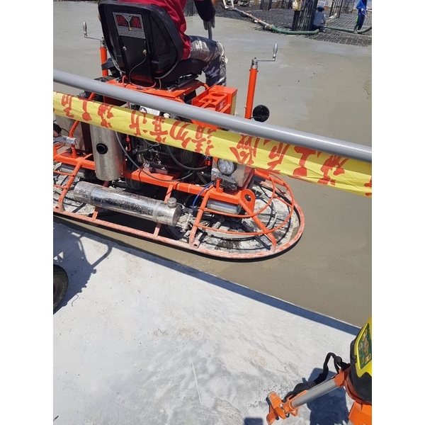 座騎式鏡面整體粉光,砳鼎工程有限公司