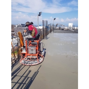 座騎式鏡面整體粉光