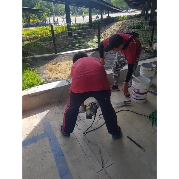 伸縮縫工程施工