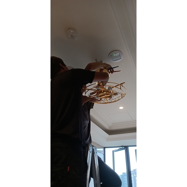 燈具安裝