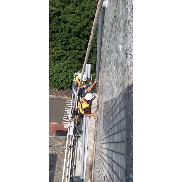 外牆排水管按裝