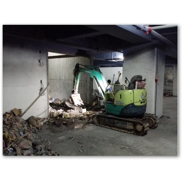 挖土機施工 挖土機施工,瀧才工程行