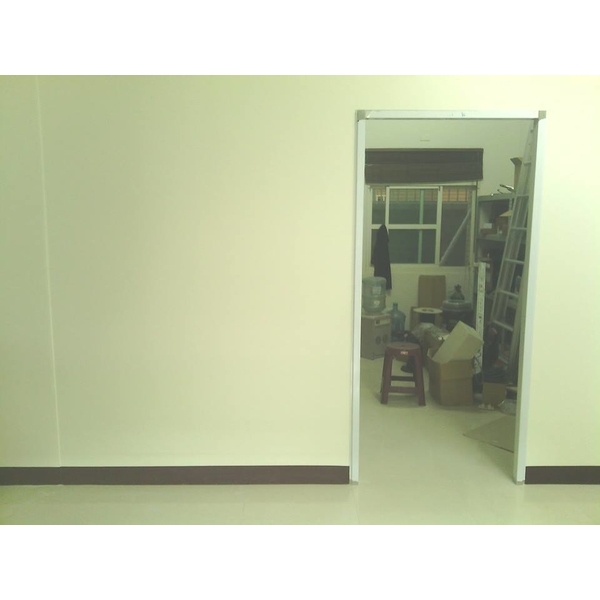 輕隔間+層次天花板