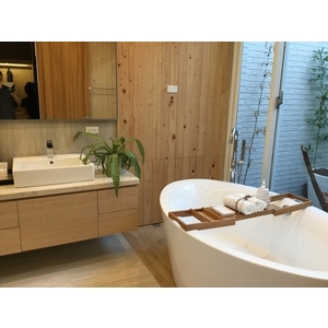 檜木-浴室