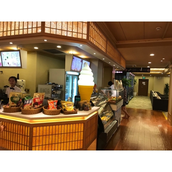 上海極樂湯-木材店面