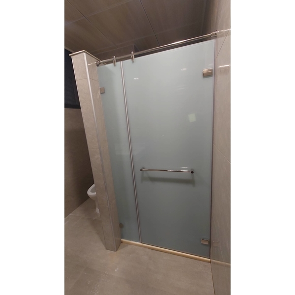 無框淋浴門 無框淋浴門,新日隆鋁窗五金商行