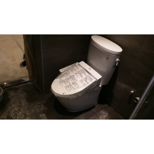 免冶馬桶蓋及馬桶安裝 免冶馬桶蓋及馬桶安裝,新碩水電有限公司