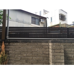 客製化「格柵圍籬」