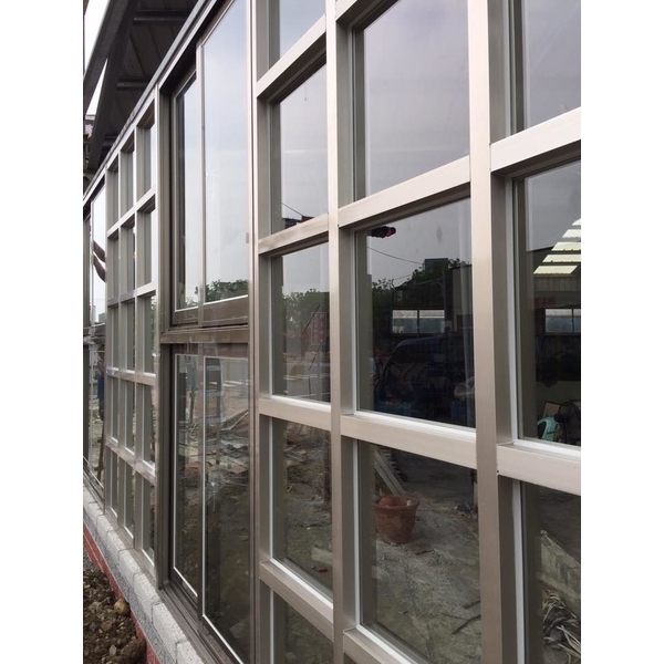 格子窗加氣密窗安裝工程