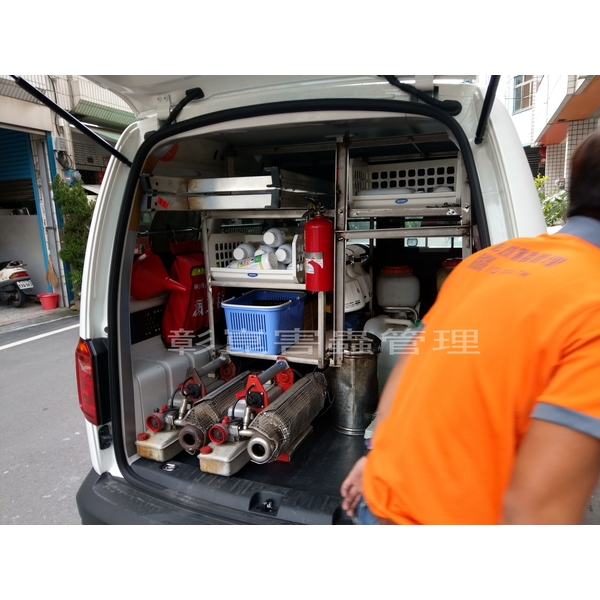 彰崑病媒防治工程車 彰崑病媒防治工程車,彰崑環境工程有限公司