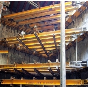 高雄捷運R14/LUR24車站