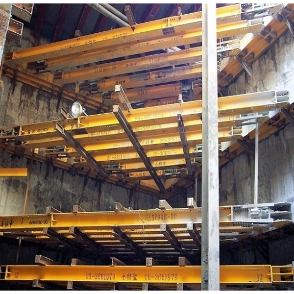 高雄捷運R14/LUR24車站,特聖鋼鐵有限公司