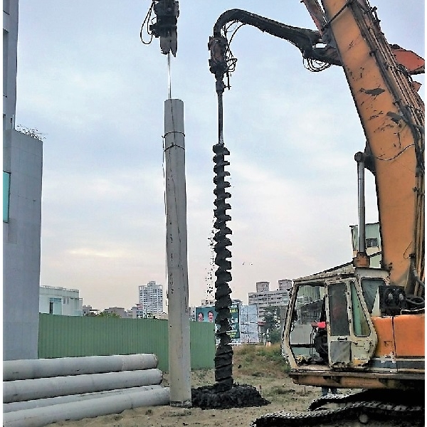 敦煌建設直徑60CM基樁植入,特聖鋼鐵有限公司