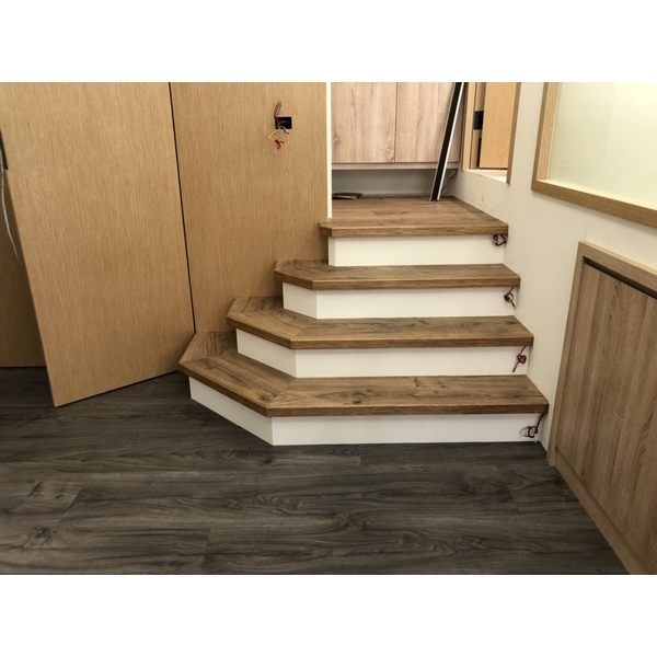 辦公室地磚鋪設工程-協合金有限公司