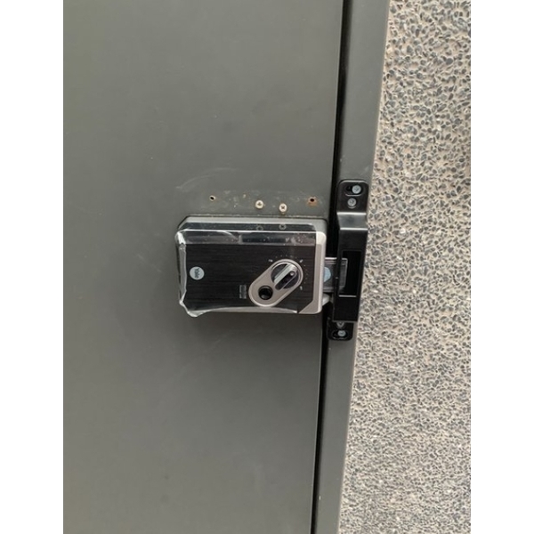 【Yale 耶魯】 J20A 輔助鎖 卡片/密碼 3張-秉佑企業社