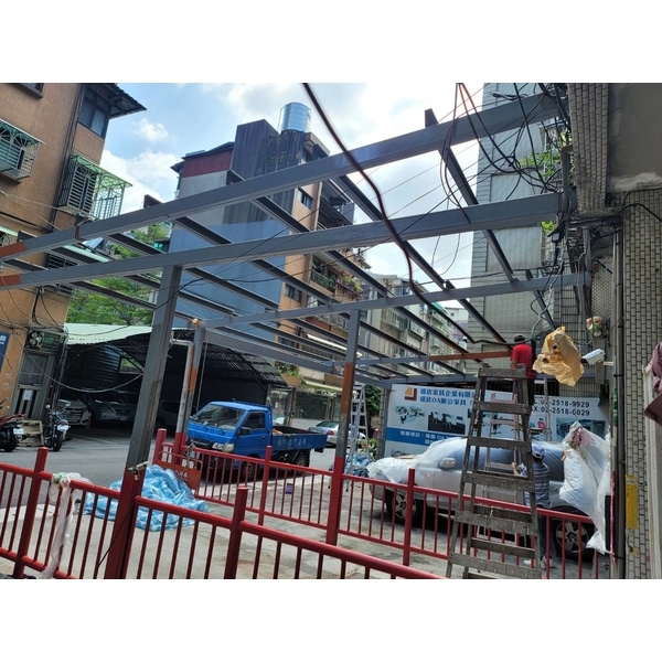 遮雨棚高度修改升高更換不銹鋼浪板-佳德金屬企業社