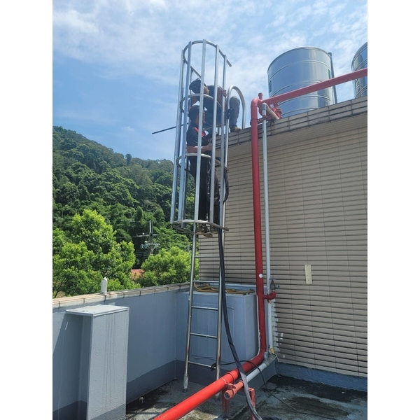 安全護籠及安全欄杆安裝-佳德金屬企業社