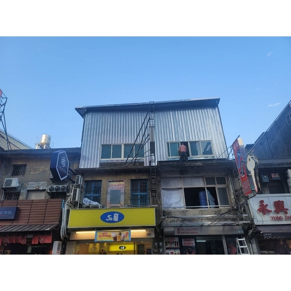 舊式古厝屋頂拆除-佳德金屬企業社