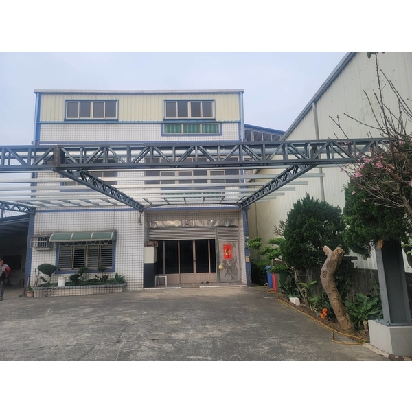 超大座玻璃採光罩骨架安裝-佳德金屬企業社