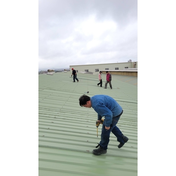 廠房屋頂換板工程-佳德金屬企業社