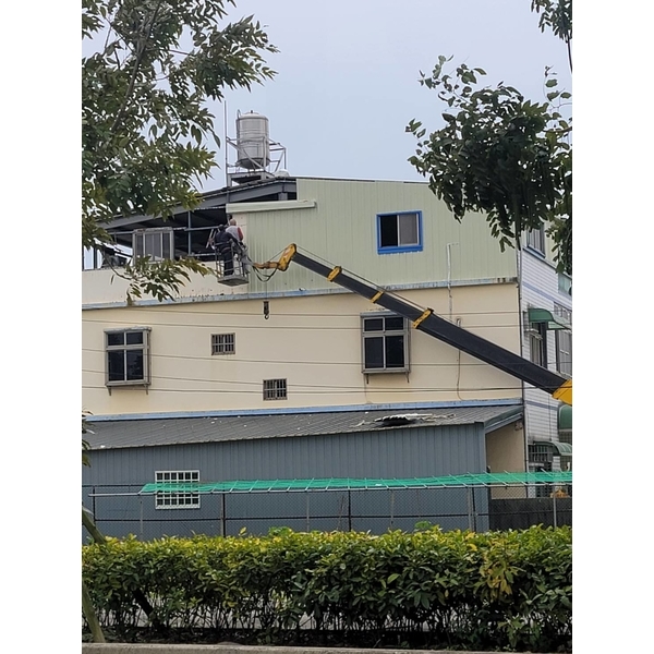 頂樓鐵皮屋外牆換板工程-佳德金屬企業社